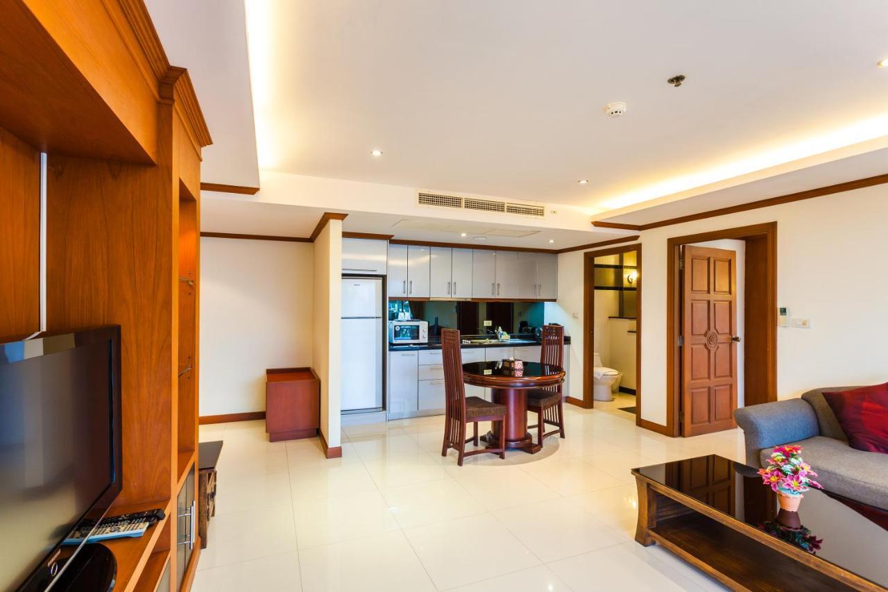 Tara Court Hotel Паттая Екстер'єр фото