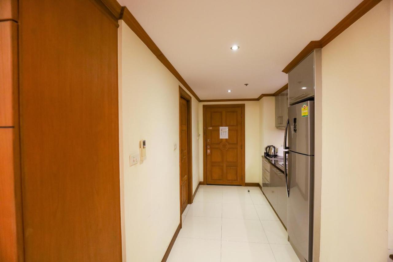 Tara Court Hotel Паттая Екстер'єр фото