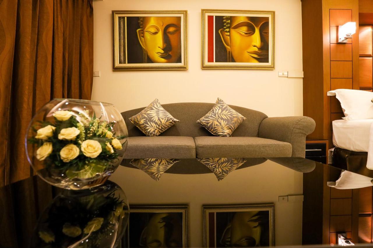 Tara Court Hotel Паттая Екстер'єр фото